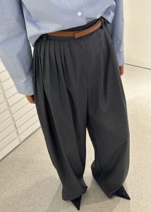 Bottoms Grey Women Nyla Pleated Pants - Charcoal The Frankie Shop