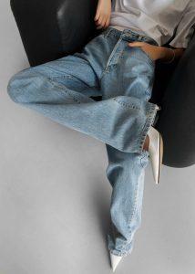 Bottoms Women Susanna Jeans - Light Wash Blue The Frankie Shop - Image 3