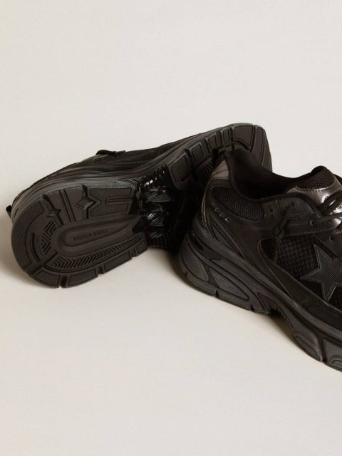 Golden Goose Men’s Lightstar With Black Leather And Mesh Upper And Black Star Lightstar Men - Image 3