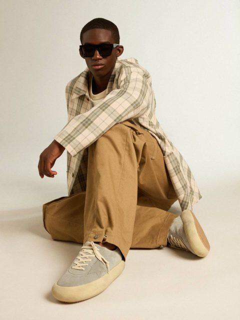 Golden Goose Space-Star Men's Space-Star Shoes In Ice-Gray Suede With Perforated Star Men - Image 3