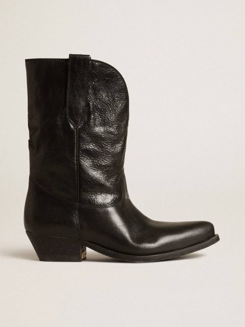 Golden Goose Women Low Wish Star Boots In Black Leather With Black Star Black Boots