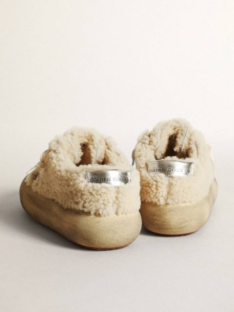Golden Goose Women Women’s Space-Star Shoes In Beige Shearling With White Leather Star And Metallic Leather Heel Tab Space-Star - Image 4