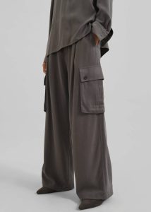 Grey Bottoms Women Nyro Cargo Pants - Charcoal The Frankie Shop
