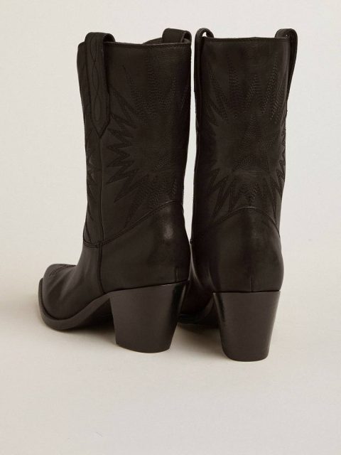 Low Wish Star Boots In Black Leather With Tone-On-Tone Inlay Star Black Women Boots Golden Goose - Image 4