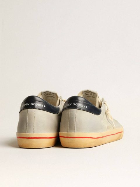 Men Super-Star Golden Goose Super-Star In Gray Nubuck With Perforated Star And Blue Heel Tab - Image 4
