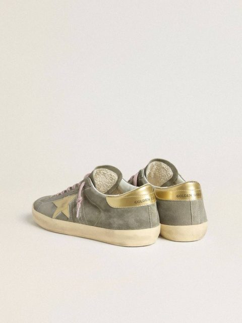Men Super-Star In Gray Suede With Gold Metallic Leather Star And Heel Tab Golden Goose Super-Star - Image 4