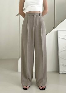 Nessi Pintuck Trousers - Taupe Women Brown Bottoms The Frankie Shop