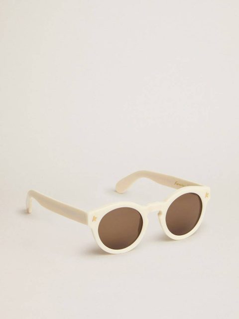 Sunglasses White Golden Goose Sunglasses Panthos Model With White Frame And Gold Details Women