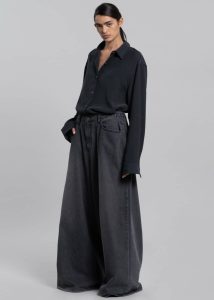 The Frankie Shop Grey Lotta Fluid Shirt - Charcoal Tops Women - Image 2