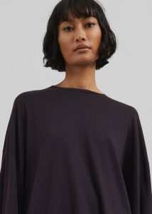 Tops Purple Women The Frankie Shop Rio Oversized Sleeve Tee - Dark Plum - Image 5