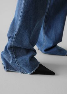 Women Blue Bottoms The Frankie Shop Cromer Jeans - Medium Wash - Image 3
