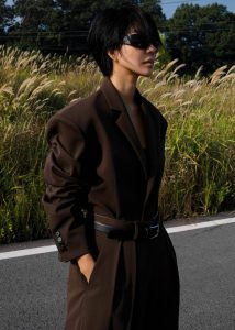 Women The Frankie Shop Tansy Oversized Blazer - Chocolate Brown Outerwear - Image 5