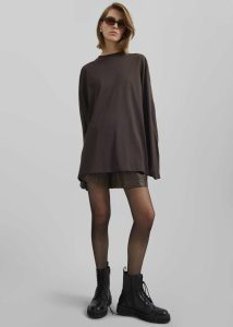 Women Tops The Frankie Shop Rio Oversized Sleeve Tee - Dark Brown Brown - Image 3