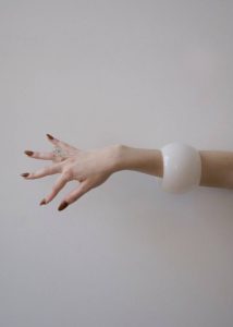 Women White Jewelry The Frankie Shop Arc Objects Exclamation Bangle - Opaque White - Image 3